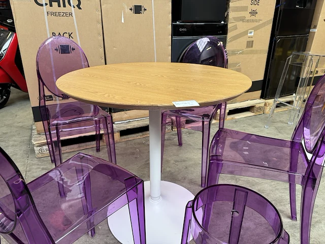 Tafel met 4x design stoel, 1x design kruk - afbeelding 6 van  6