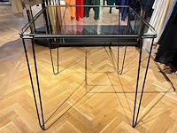 Tafel met glazen blad - afbeelding 1 van  5
