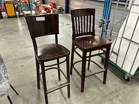 Tafel met stoelen - afbeelding 10 van  10