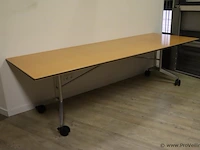 Tafel op wielen - 260x90x73cm - afbeelding 1 van  5