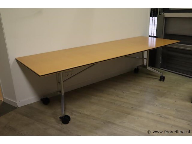 Tafel op wielen - 260x90x73cm - afbeelding 1 van  5
