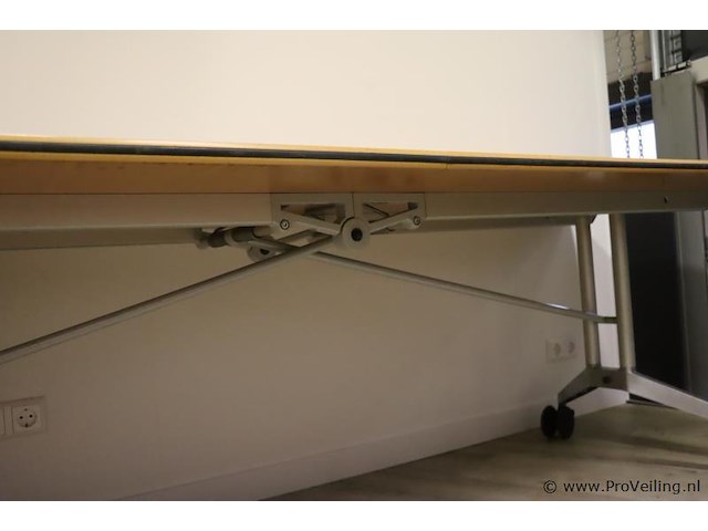 Tafel op wielen - 260x90x73cm - afbeelding 3 van  5
