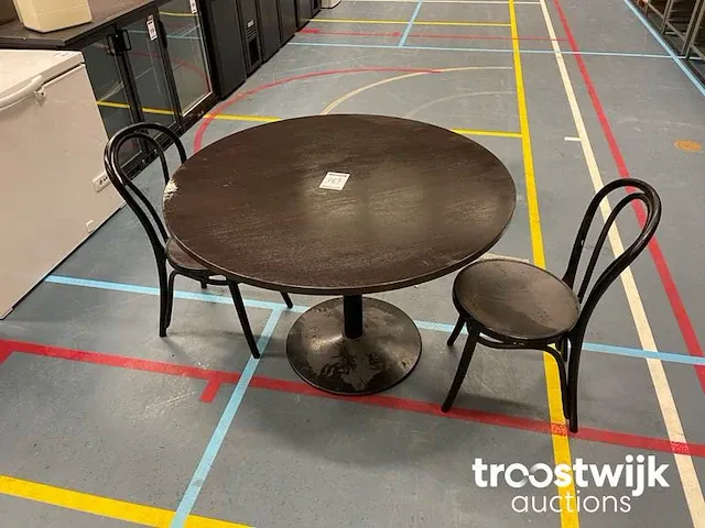 Tafel & stoelen restaurantinrichting - afbeelding 1 van  3