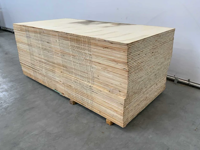 Tafelblad 5-laags 2440x1220x18mm (55x) - afbeelding 3 van  8