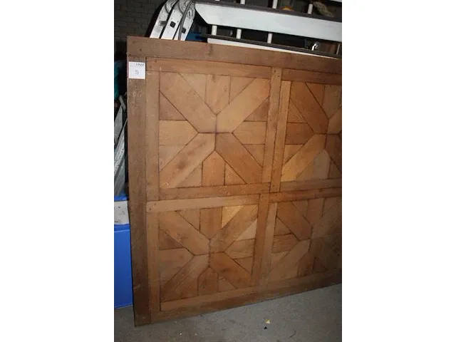 Tafelblad gemaakt van kasteelvloerdelen 153 x 153 cm. - afbeelding 2 van  4