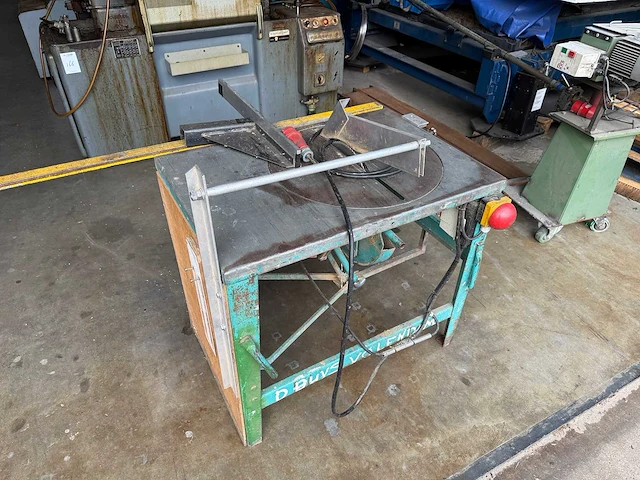 Tafelcirkelzaagmachine - afbeelding 1 van  3