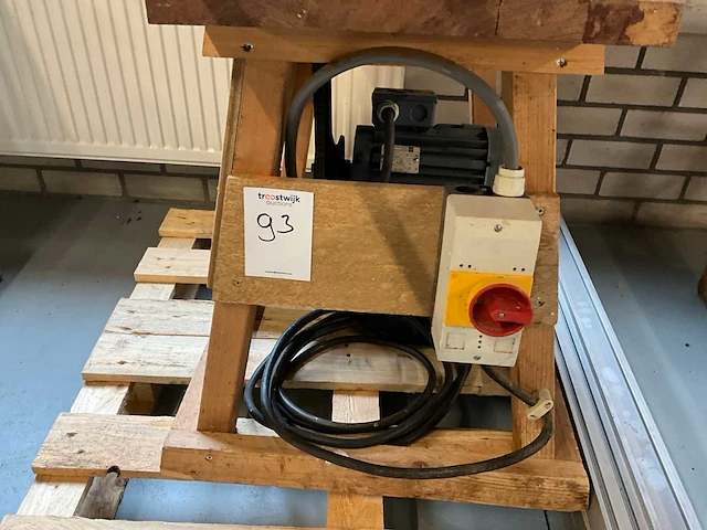 Tafelcirkelzaagmachine - afbeelding 5 van  7