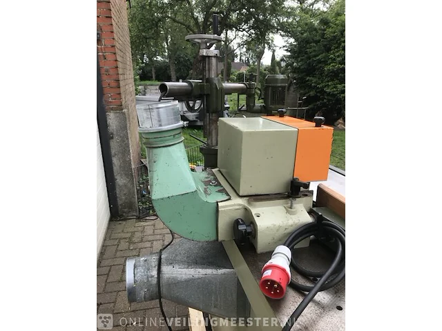 Tafelfreesmachine met doorvoerapparaat scm, t130 - afbeelding 13 van  15