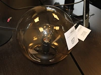 Tafellamp met doorsnede 25 cm.