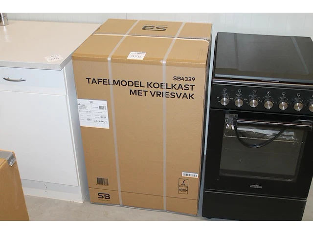 Tafelmodel koelkast met vriesvak sb 4339. nieuw in verpakking. - afbeelding 1 van  2
