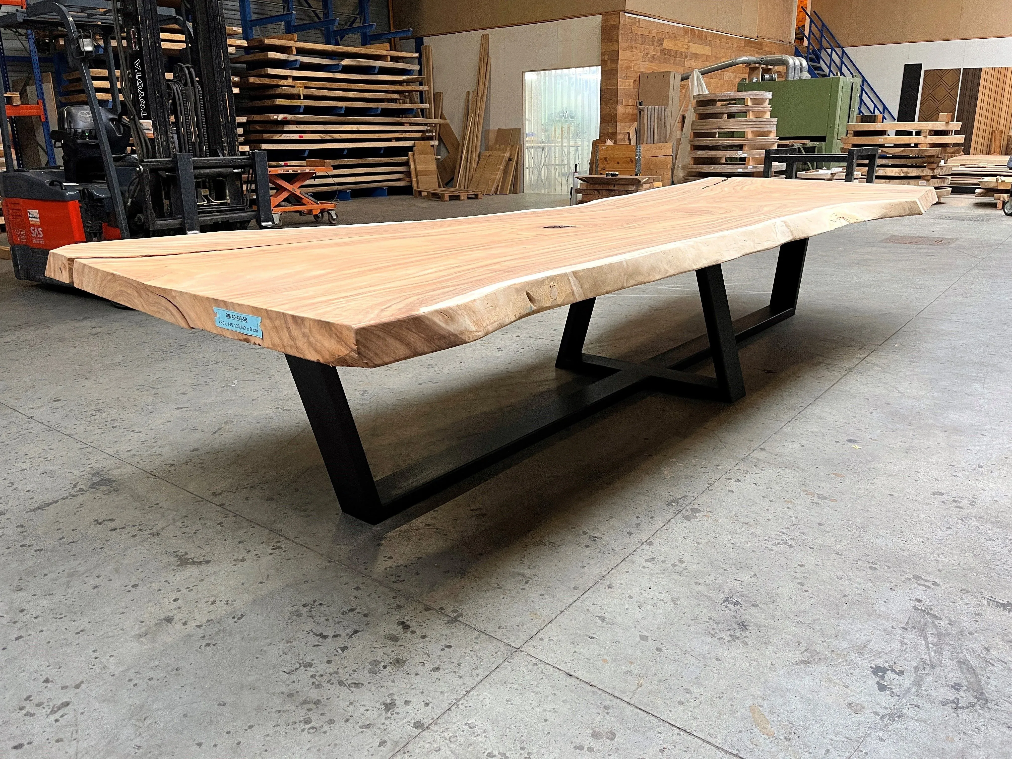 Tafels, tafelbladen en woonaccessoires
