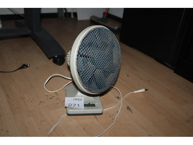 Tafelventilator itho met hoogte 25 cm. - afbeelding 1 van  1