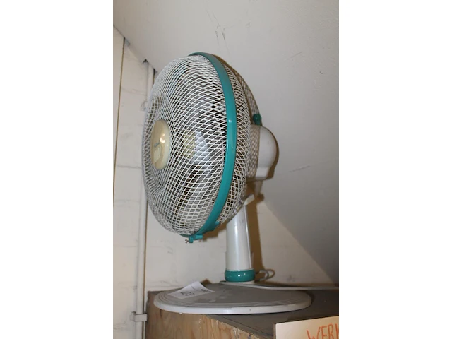 Tafelventilator mistral 2000 met hoogte 50 cm.. - afbeelding 2 van  2