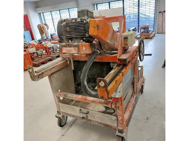 Tafelzaagmachine l=720mm/h=370 mm saint gobain, jumbo 900, bouwjaar 2016 - afbeelding 16 van  19