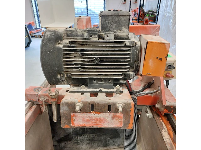 Tafelzaagmachine l=720mm/h=370 mm saint gobain, jumbo 900, bouwjaar 2016 - afbeelding 19 van  19