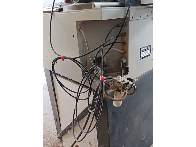 Tafelzaagmachine met aan en afvoerbaan elumatec, ts 161, bouwjaar 1996 - afbeelding 6 van  29