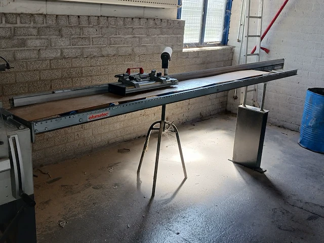 Tafelzaagmachine met aan en afvoerbaan elumatec, ts 161, bouwjaar 1996 - afbeelding 8 van  29