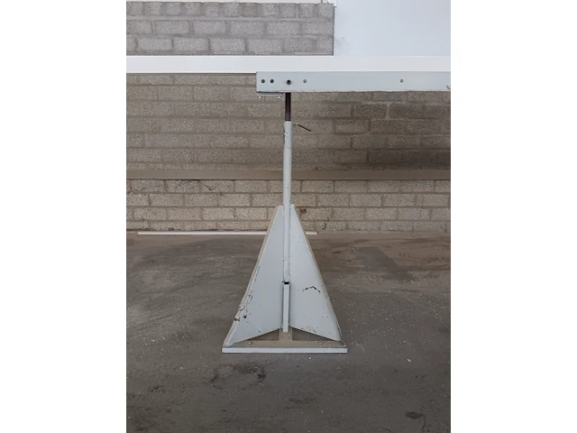 Tafelzaagmachine met aan en afvoerbaan elumatec, ts 161, bouwjaar 1996 - afbeelding 17 van  29