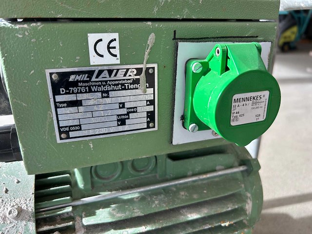 Taier 42/230v omvormer - afbeelding 2 van  4