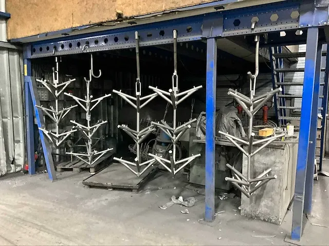 Taifun roterende gritstraalinstallatie - afbeelding 9 van  24