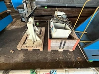 Takang - tnc-20n - cnc lathe - 1997 - afbeelding 16 van  26