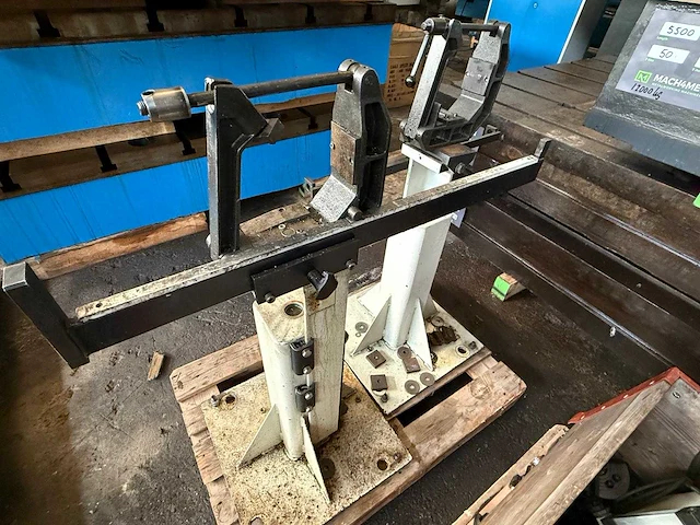 Takang - tnc-20n - cnc lathe - 1997 - afbeelding 22 van  26