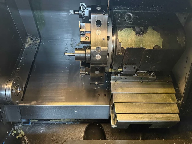 Takang - tnc-20n - cnc lathe - 1997 - afbeelding 20 van  40