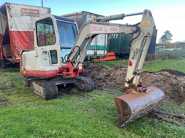 Takeuchi - tb 125 - minigraafmachine - afbeelding 31 van  33