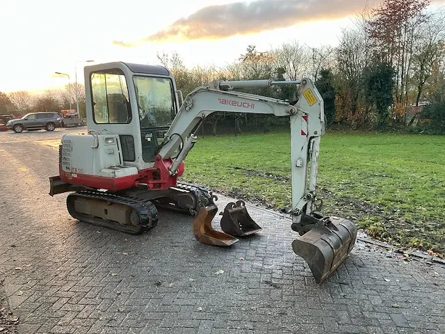 Takeuchi tb 125 minigraafmachine - afbeelding 7 van  34