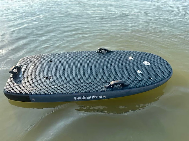 Takuma - carver v - efoil / elektrisch surfboard inc transportkoffers 2022 - afbeelding 2 van  6