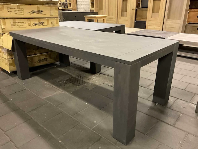 Taliar eetkamertafel - afbeelding 2 van  8