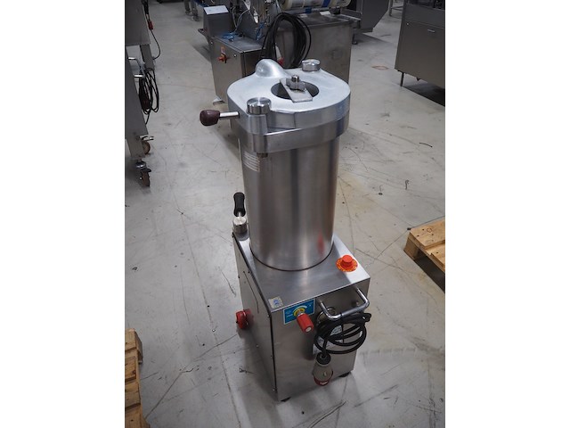 Talsa - afbeelding 4 van  9