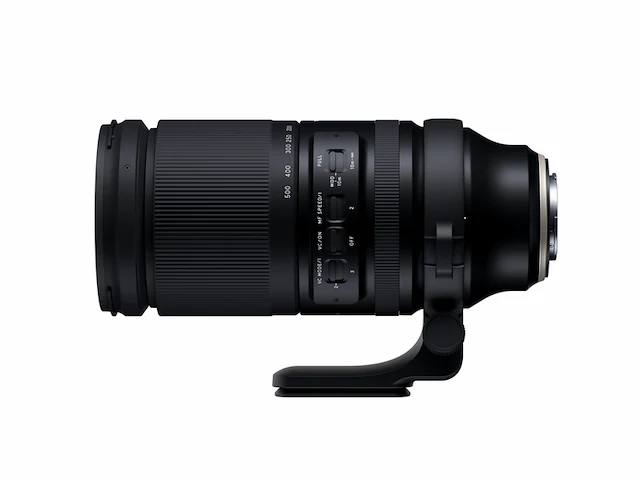 Tamron 150-500mm f/5-6.7 di iii vc vxd fuji x compacte en lichte super telezoomlens - afbeelding 1 van  4