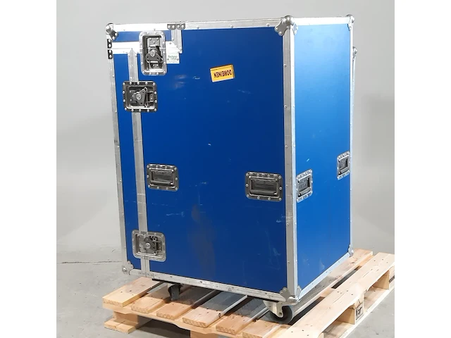 Tandarts behandel uitrusting in flightcase - afbeelding 15 van  22