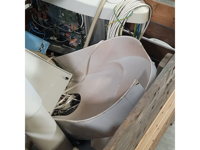 Tandarts behandel uitrusting in onderdelen, kavo - afbeelding 4 van  17