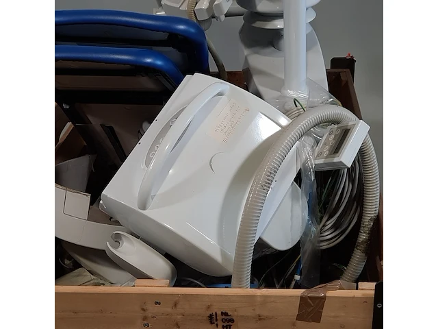 Tandarts behandel uitrusting in onderdelen, kwo - afbeelding 6 van  16
