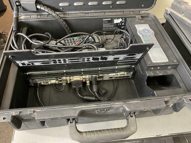 Tandberg ttc4-01 portable video communication system - afbeelding 3 van  7