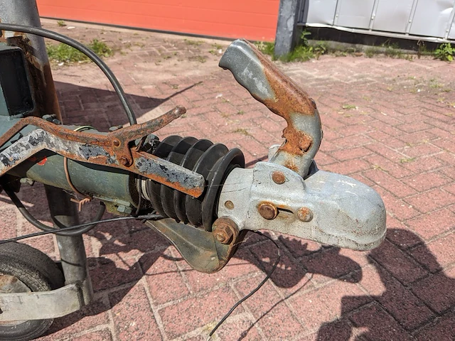 Tandemas aanhanger opknapper, westfalia, 123007a3, 1980 - afbeelding 2 van  35