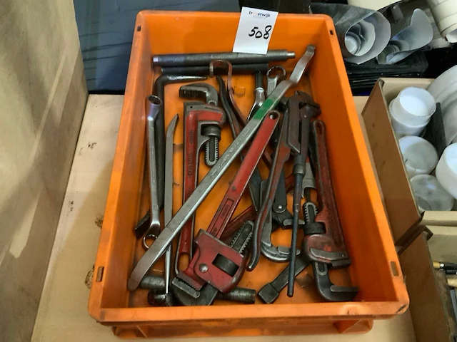 Tangen -sleutels. - afbeelding 1 van  2