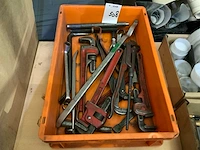 Tangen -sleutels. - afbeelding 1 van  2