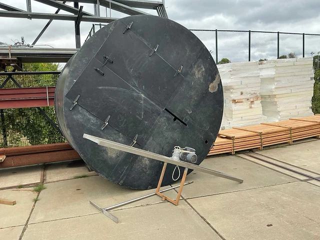 Tank met mixer installatie - afbeelding 7 van  14