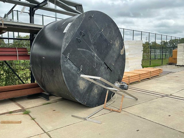 Tank met mixer installatie - afbeelding 9 van  14