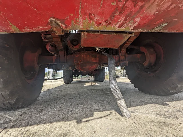 Tankautospuit wrak, marom herrington - afbeelding 68 van  76