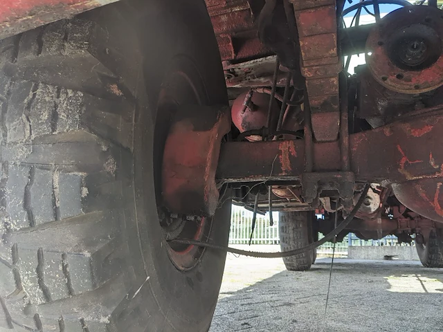 Tankautospuit wrak, marom herrington - afbeelding 69 van  76