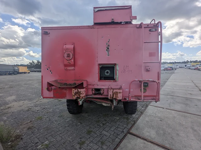 Tankautospuit wrak, marom herrington - afbeelding 75 van  76