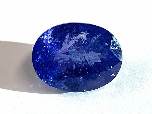 Tanzaniet - 10.20 carat natuurlijke tanzaniet (gecertificeerd) - afbeelding 2 van  4