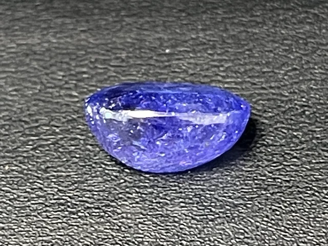 Tanzaniet - 6.85 carat natuurlijke tanzaniet (gecertificeerd) - afbeelding 3 van  5