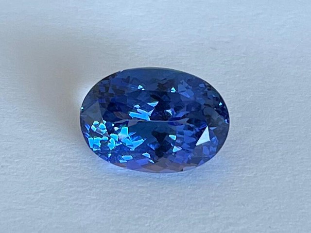 Tanzaniet - 7.01 carat natuurlijke tanzaniet (gecertificeerd) - afbeelding 4 van  6