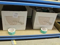 Tape met opdruk in twee dozen. - afbeelding 1 van  2
