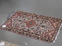 Tapijt met afmeting 120 x 75 cm. - afbeelding 2 van  2